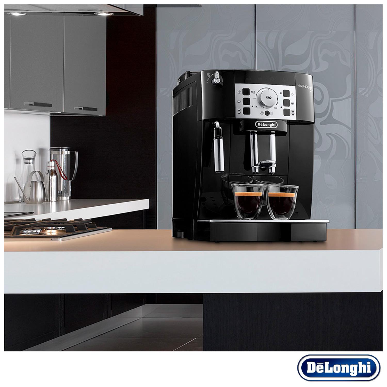 Cafeteira DeLonghi Super Automática Magnifica S Preta para Café, Cappuccino, Leite Quente e Chá - ECAM 22.110B