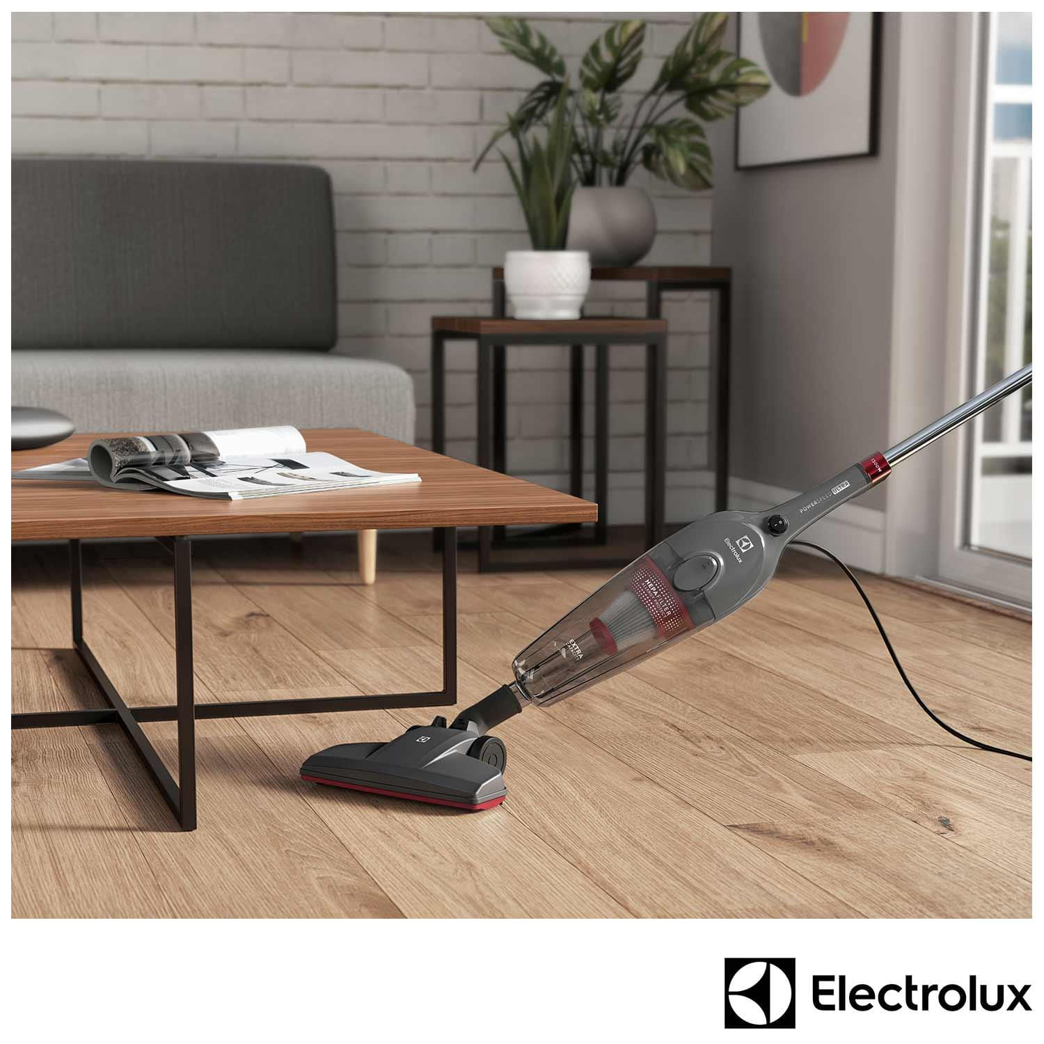 Aspirador de Pó Electrolux 2 em 1 com Capacidade de 1,6 Litros com Coletor de Filtro - STK15