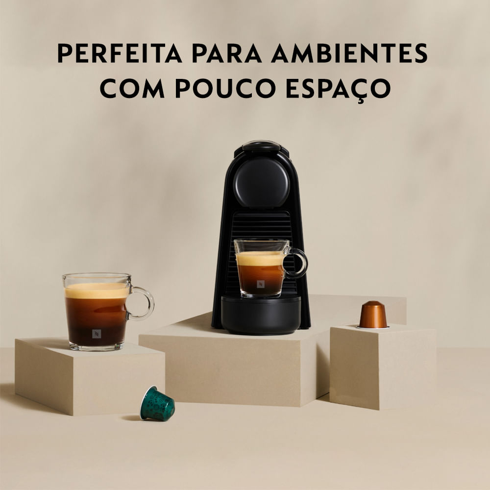 Cafeteira Nespresso Essenza Mini Vermelha para Café Espresso - D30-BR