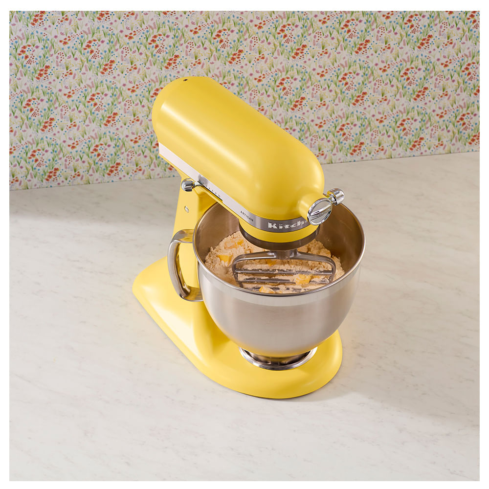 Batedeira KitchenAid Artisan com 10 Velocidades e 04 Batedores Butter