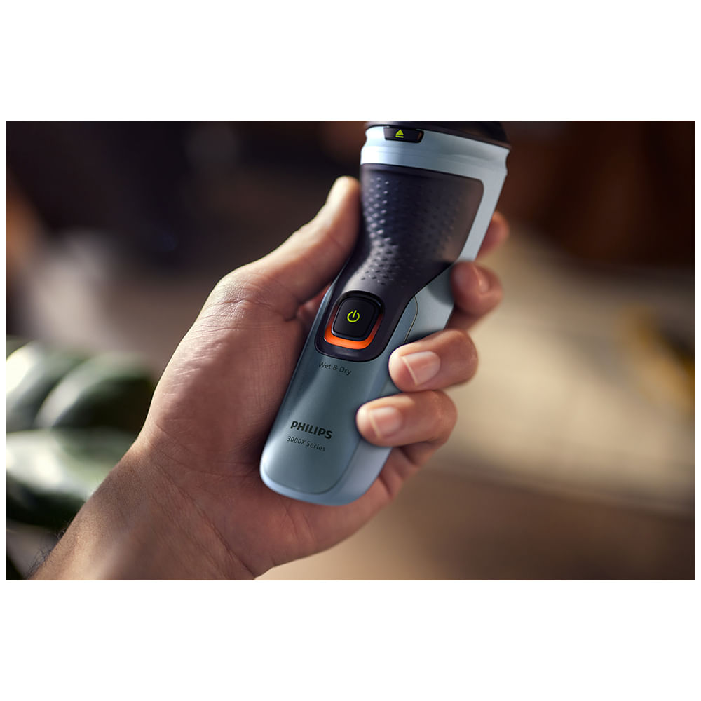 Barbeador Elétrico Philips Comfort Cut - X306300